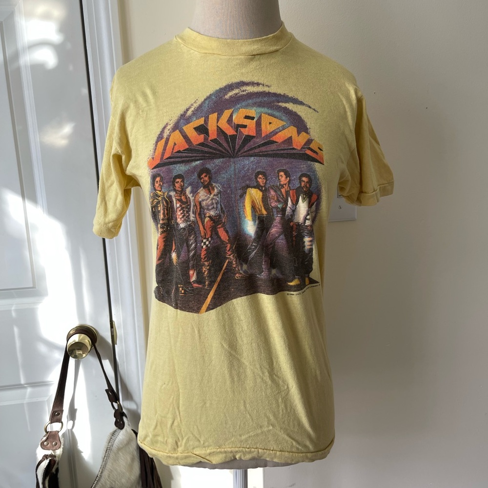 Vintage 1984 Jacksons Graphic Tee - Yellow